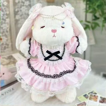 Peluche conejo con vestido rosado de encaje
